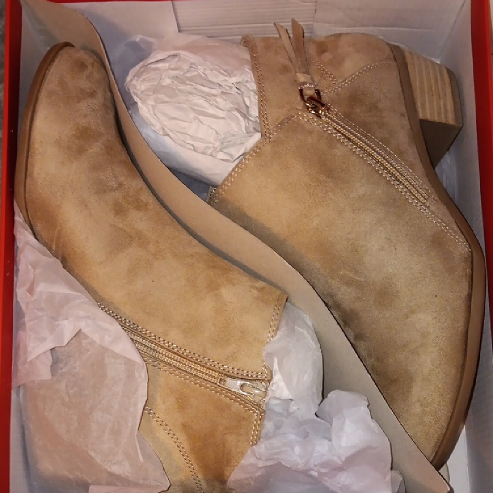 Wonderly Beige Suede Ankle Booties